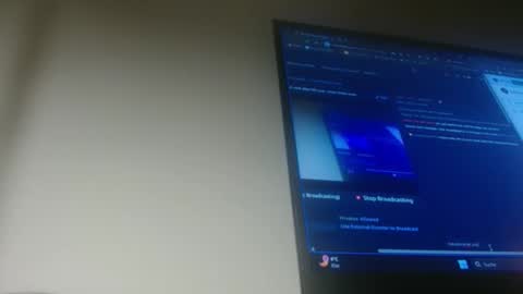show_on_for_you online show from April 28, 9:19 pm