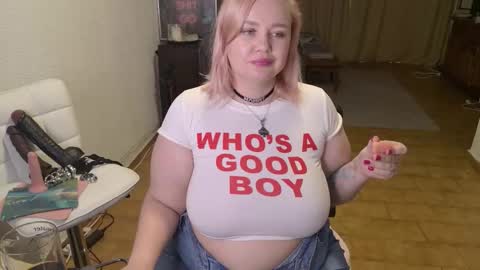 Mimi   online show from February 25, 3:15 pm