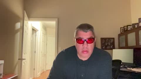 Chicago Guy online show from December 30, 4:20 am