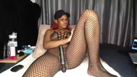 EVA online show from January 8, 5:05 pm