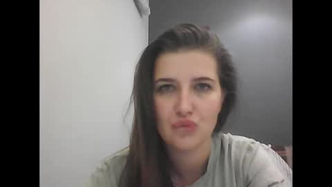 shy_girl98 online show from November 20, 9:34 pm