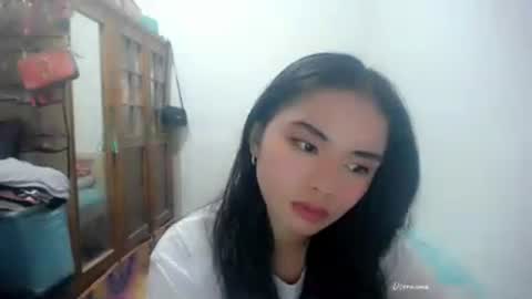 shy_innocent_girl online show from July 26, 1:30 pm