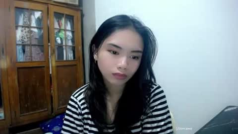 shy_innocent_girl online show from July 5, 2:13 pm