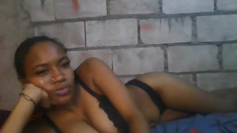 shybunnyvibes online show from June 15, 5:43 am