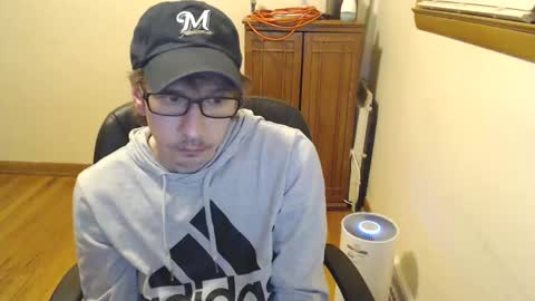 shyguy19755 online show from January 19, 3:39 am