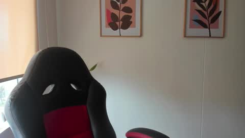 shylittlebunny online show from March 6, 4:50 pm