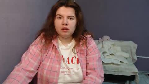 Snapshot of shyness_girl chatting on October 19, 7:24 am Bethany online show from October 19, 7:24 am