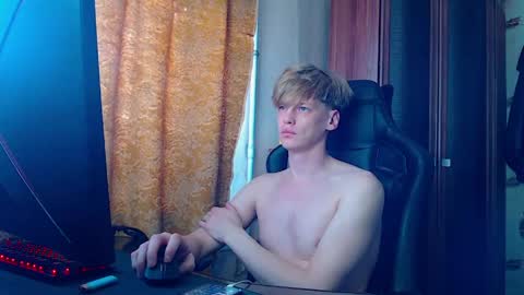 Tom and Betty online show from April 17, 9:22 am