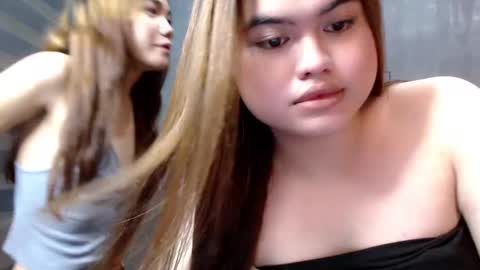 kira online show from February 15, 8:33 pm