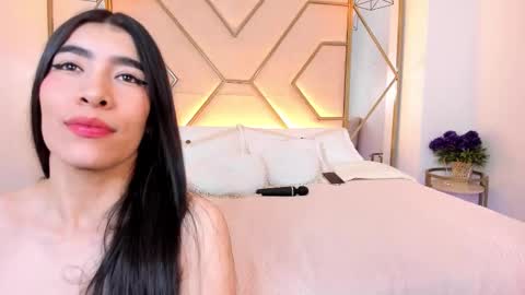 Siara and Zoe tattoo online show from November 10, 10:56 pm