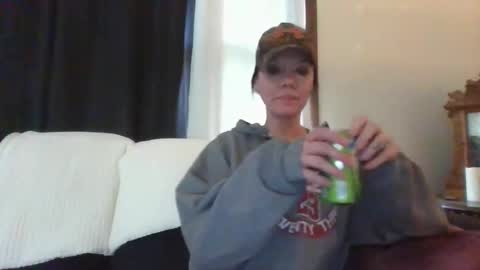Mrs. St. Patrickk online show from May 7, 9:10 pm