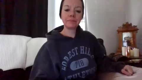 Mrs. St. Patrickk online show from May 10, 10:05 pm