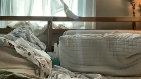 sie273 online show from December 17, 6:20 pm