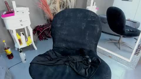 sienna_glow online show from April 14, 3:59 pm