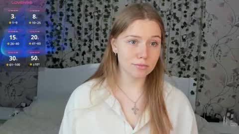 Chloe online show from December 1, 5:38 am