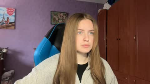 Erica online show from April 8, 10:07 am