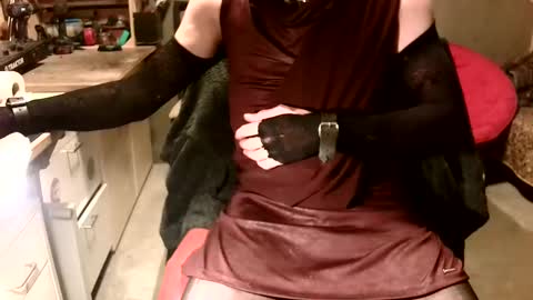 tom online show from March 4, 11:22 pm