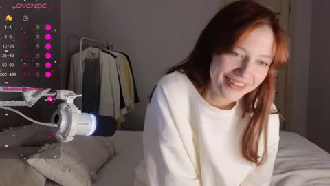 silly___woman online show from March 27, 7:48 pm