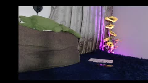 silvana_queen7 online show from July 18, 1:29 am