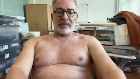 silverdadtop3 online show from December 8, 3:45 pm