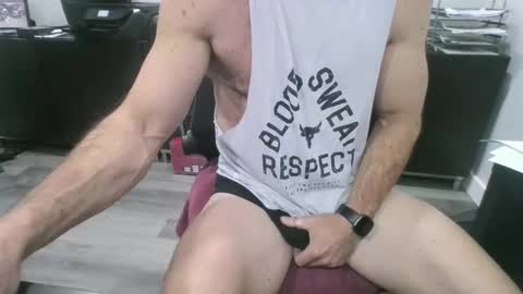 Snapshot of silvertick70 chatting on February 22, 1:55 am silvertick70 online show from February 22, 1:55 am