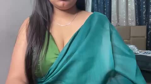 Simi online show from November 17, 1:24 pm