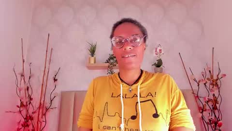 simona_brooke online show from September 15, 8:32 pm