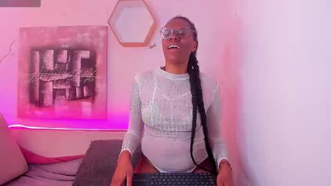 simona_brooke online show from November 19, 8:40 pm