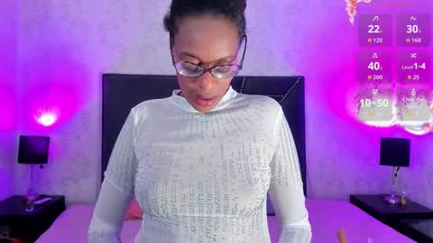 simona_brooke online show from October 10, 9:30 pm