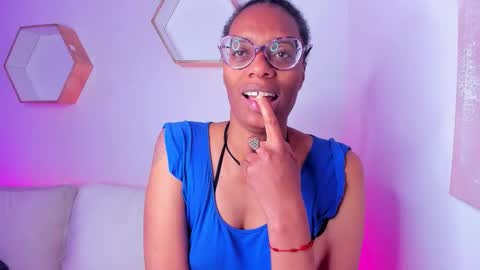 simona_brooke online show from November 27, 9:22 pm