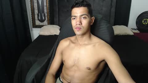 Snapshot of simple_guyy chatting on October 19, 5:45 am Andrey online show from October 19, 5:45 am