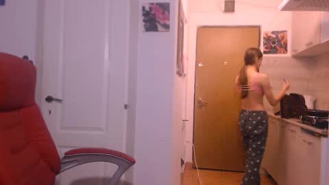 simyhvn online show from October 27, 5:29 am