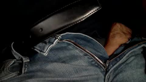 Snapshot of sinthesi chatting on January 5, 6:35 am Alex online show from January 5, 6:35 am