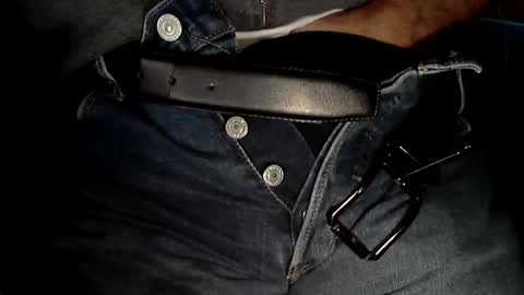 Snapshot of sinthesi chatting on October 26, 5:52 am Alex online show from October 26, 5:52 am