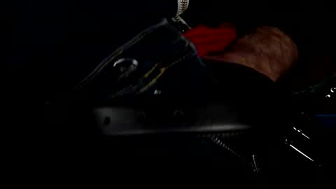 Snapshot of sinthesi chatting on December 20, 7:12 am Alex online show from December 20, 7:12 am