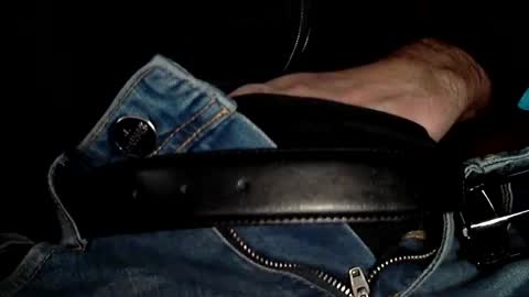 Snapshot of sinthesi chatting on December 30, 6:42 am Alex online show from December 30, 6:42 am