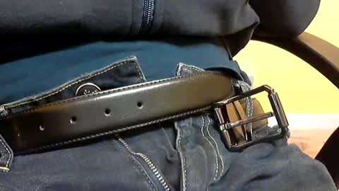 Snapshot of sinthesi chatting on December 26, 7:03 am Alex online show from December 26, 7:03 am