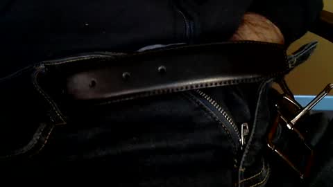 Snapshot of sinthesi chatting on January 12, 7:32 am Alex online show from January 12, 7:32 am