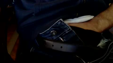 Snapshot of sinthesi chatting on October 17, 11:36 am Alex online show from October 17, 11:36 am