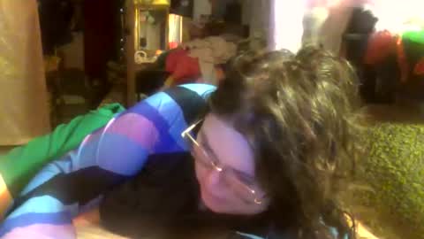 Siofra online show from January 11, 3:01 am