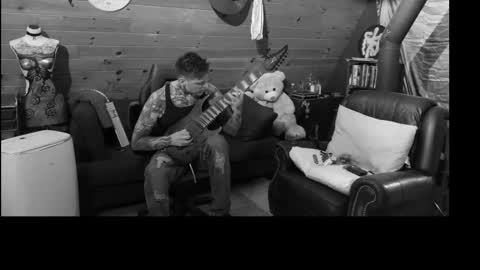 Dustbunnyfoofoo online show from September 20, 1:52 am