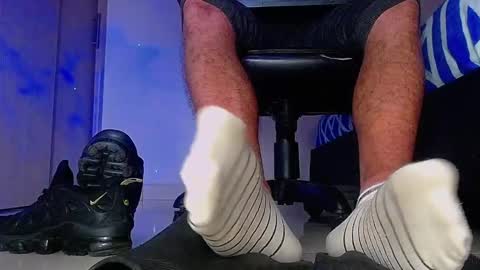 only foot                         worshipers here online show from February 19, 1:05 am