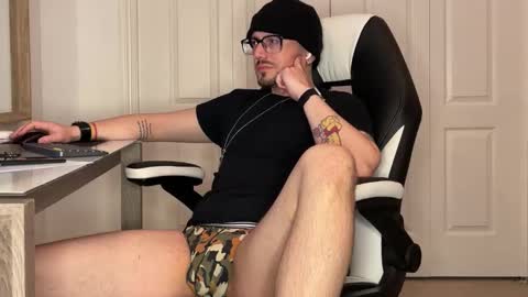 Sir Daddy McQween online show from January 10, 12:27 am