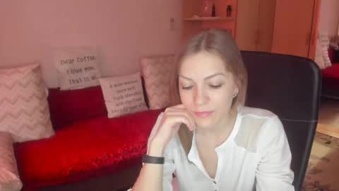 sirenasilk online show from March 17, 5:45 am