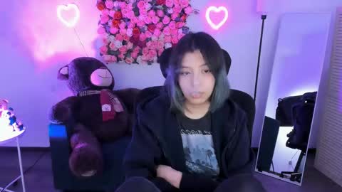 Si online show from April 15, 7:38 pm