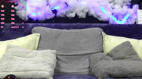 Snapshot of sirredy chatting on October 9, 3:01 am Edy online show from October 9, 3:01 am