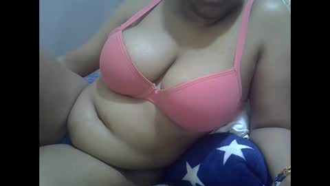Snapshot of sisibrown97 chatting on September 27, 11:02 pm brown online show from September 27, 11:02 pm