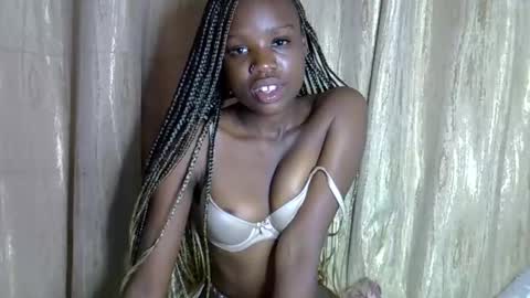 shannie online show from November 14, 3:52 am