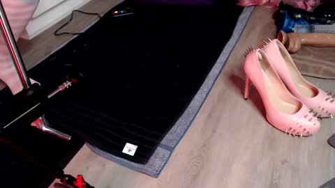 Sissy Gooner online show from February 23, 4:47 am