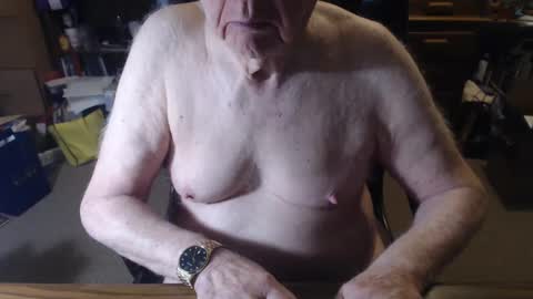 sjbottomboi online show from January 5, 6:24 am